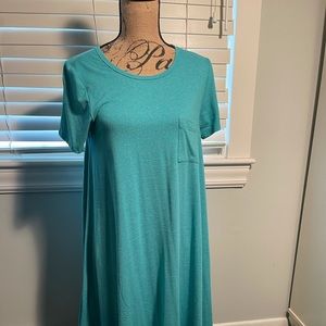 BRAND NEW LuLaRoe heathered green/blue Carly dress with pocket